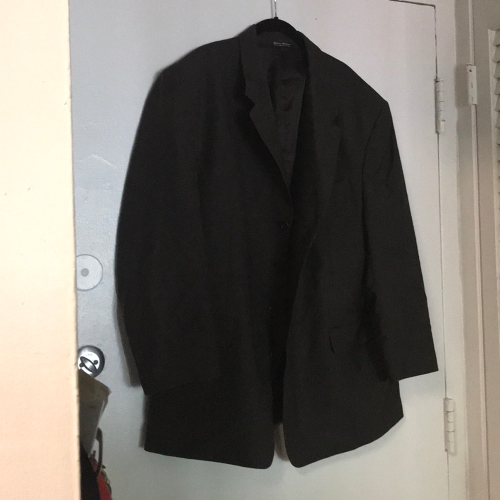 Men’s brown suit coat